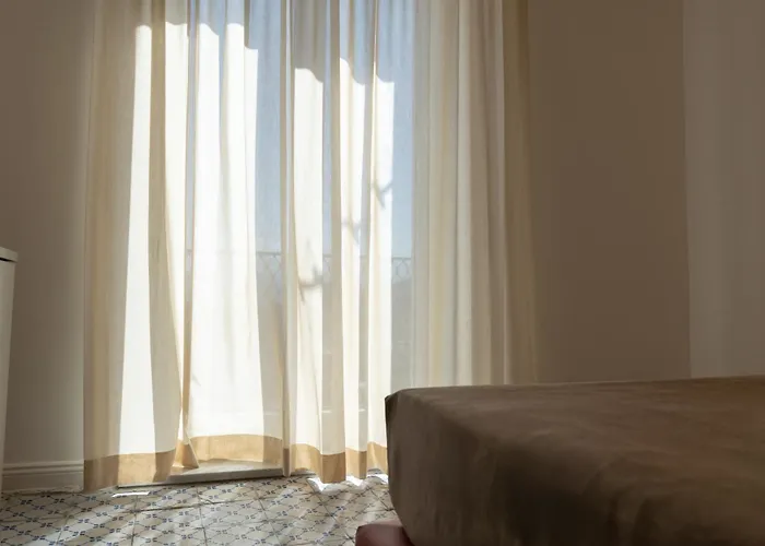 Light View Πανσιόν Ταορμίνα