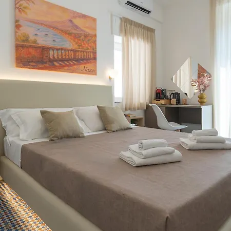 Light View Таормина