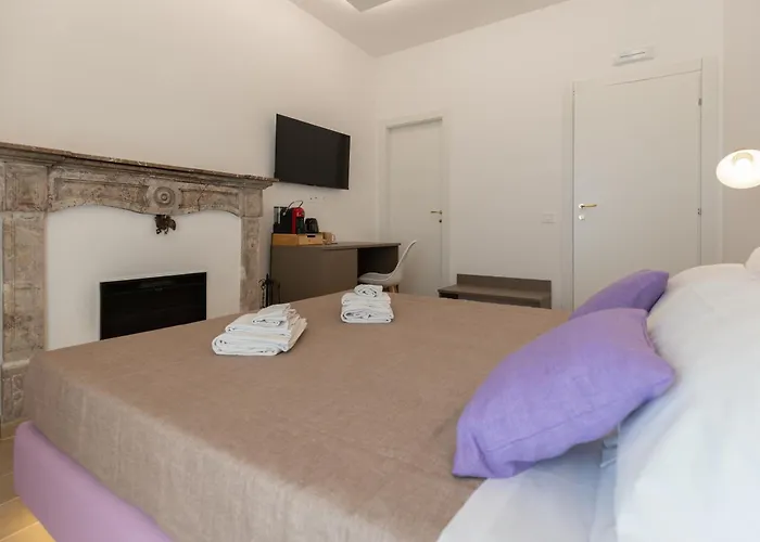 Light View ゲストハウス タオルミーナ